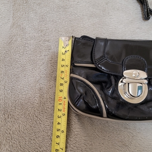 Aldo black wristlet - Picture 8 of 8